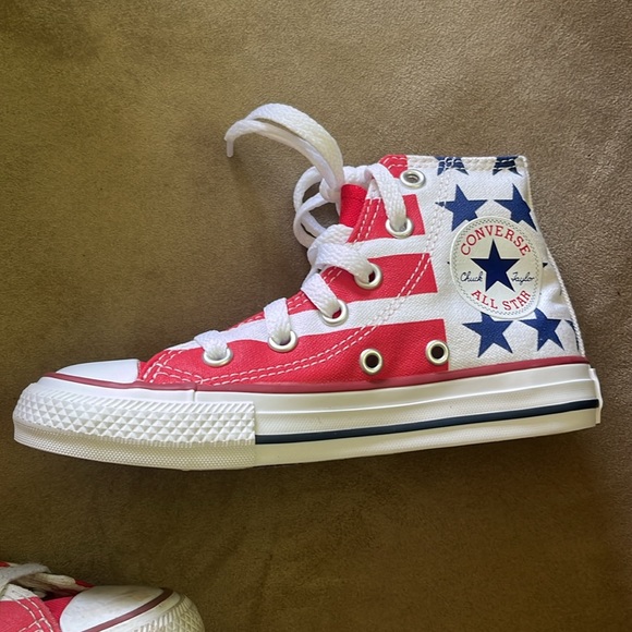 Converse Red and White High-Top Sneakers Classic Design - Picture 7 of 8